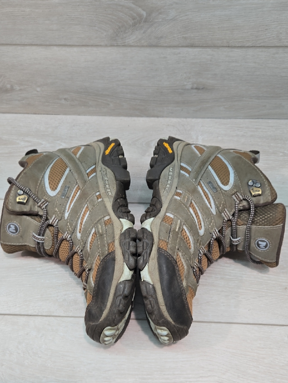 Merrell Women's J99796 Brown Hiking Outdoor High Mid-Top Boots Sneakers Shoes 11 - Picture 10 of 11